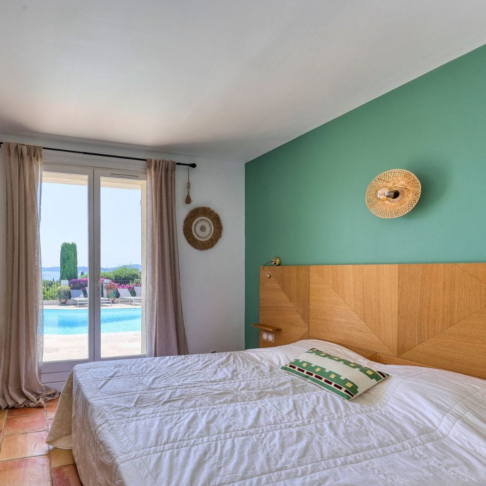 Villa La Chantyvière – Chambres spacieuses avec panorama sur la Méditerranée