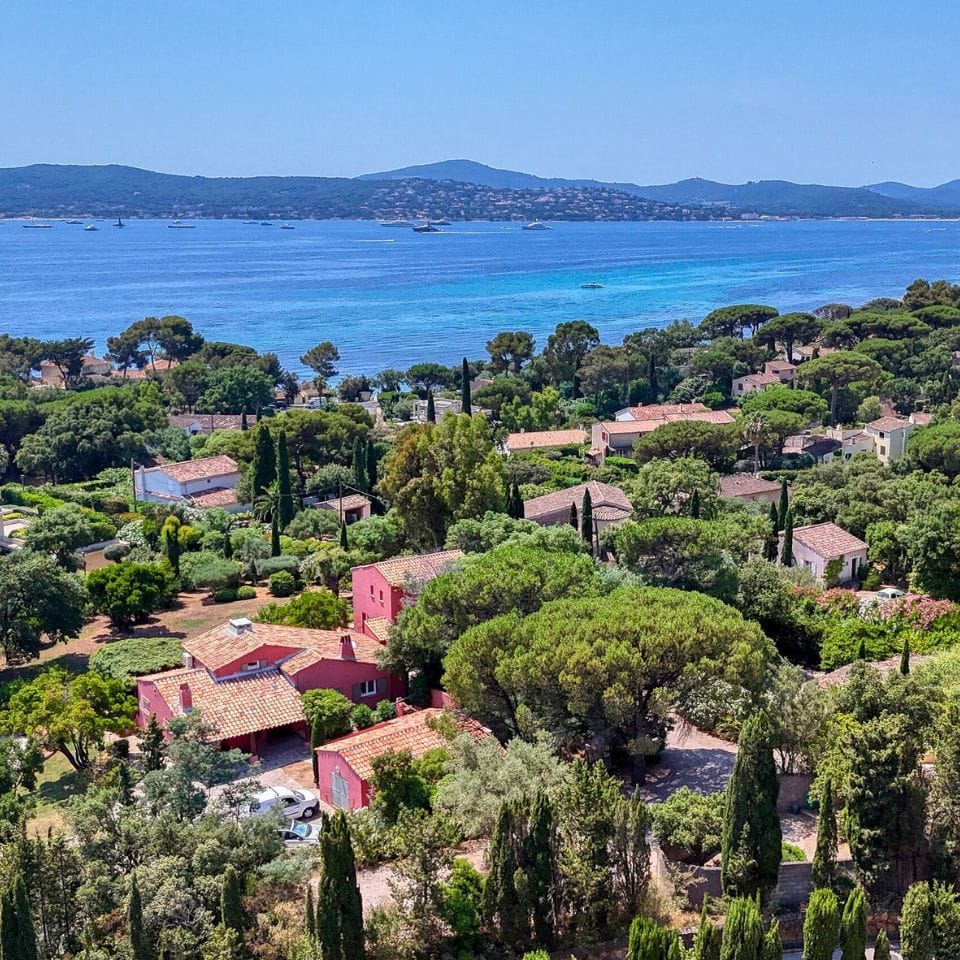 Villa de luxe à Sainte-Maxime, vue sur la baie de Saint-Tropez